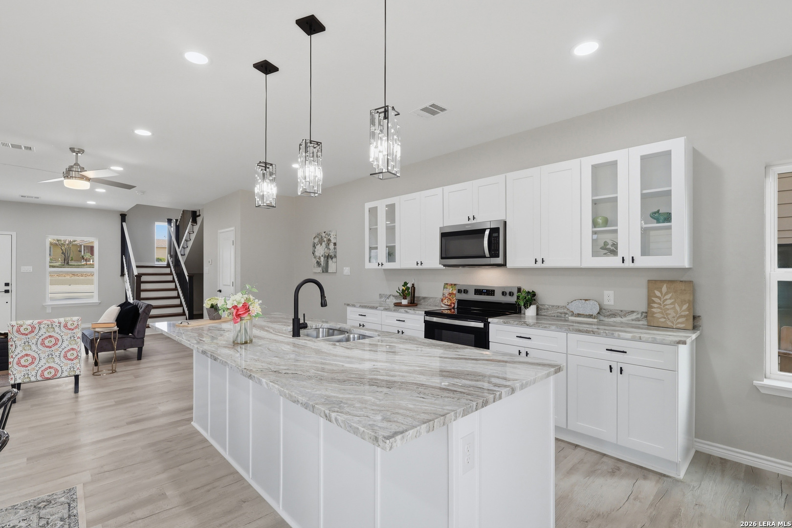 656 Canyon Circle