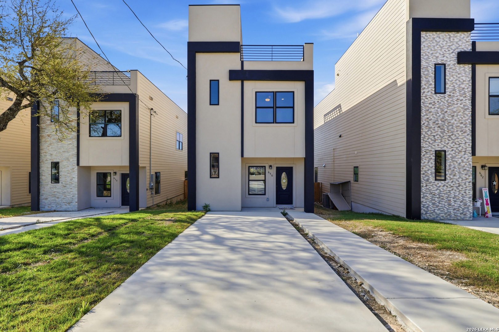 656 Canyon Circle