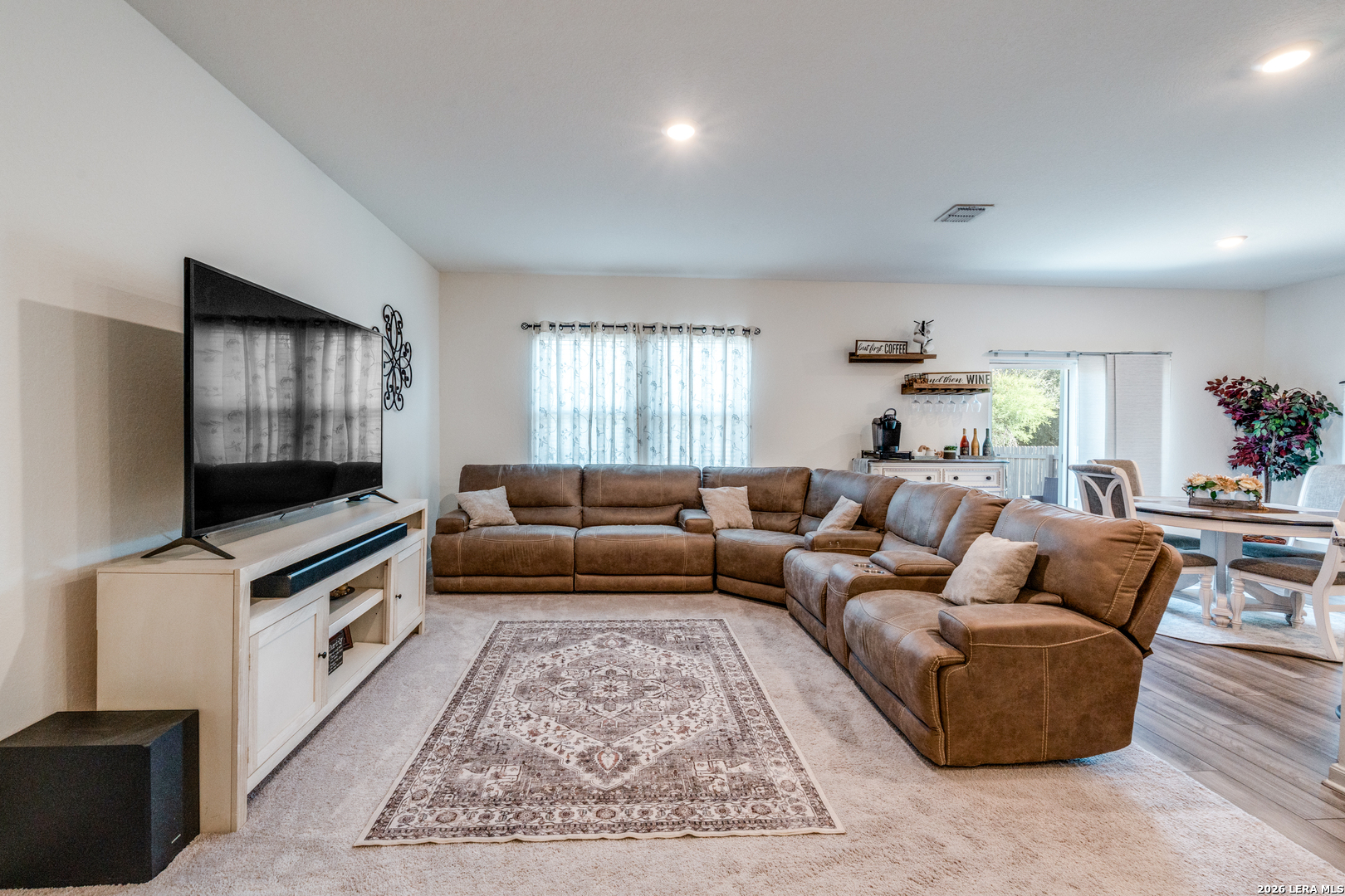 5628 Pearl Meadow