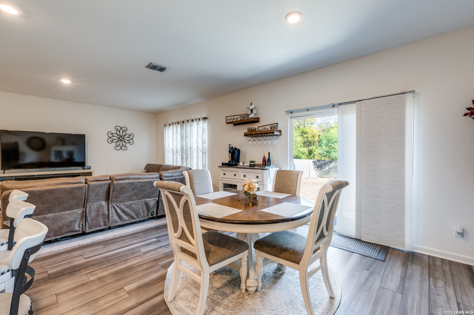 5628 Pearl Meadow
