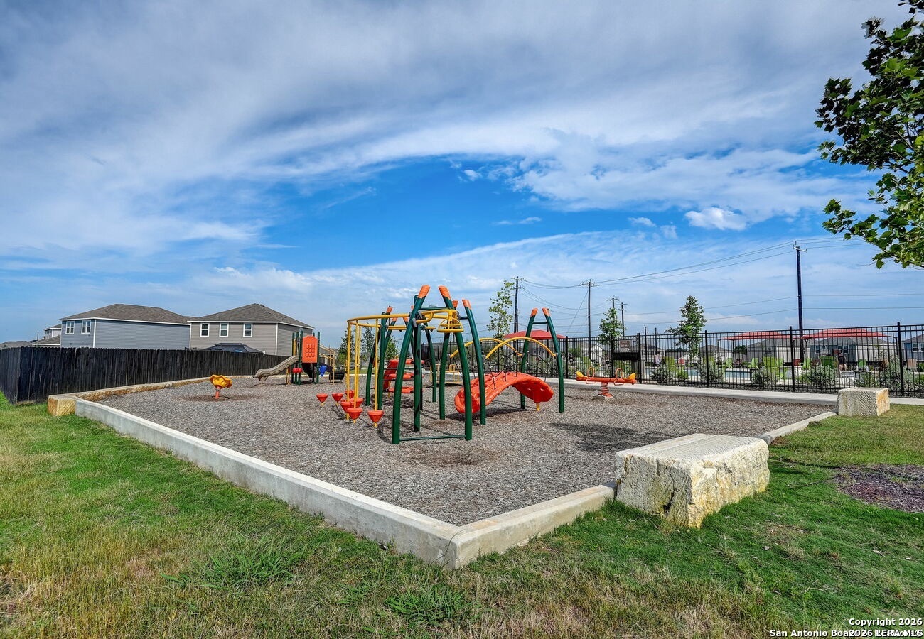 5628 Pearl Meadow
