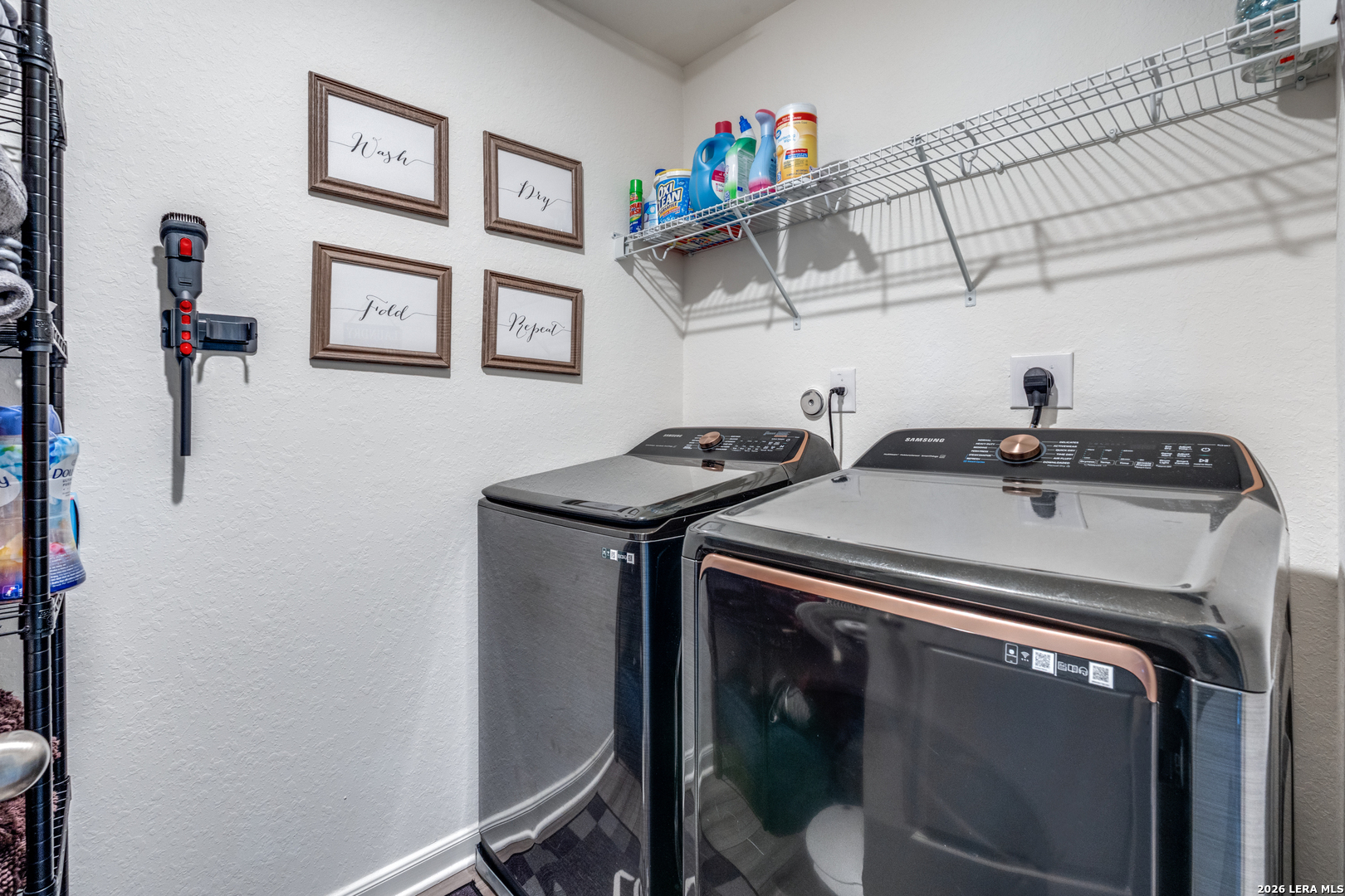 5628 Pearl Meadow