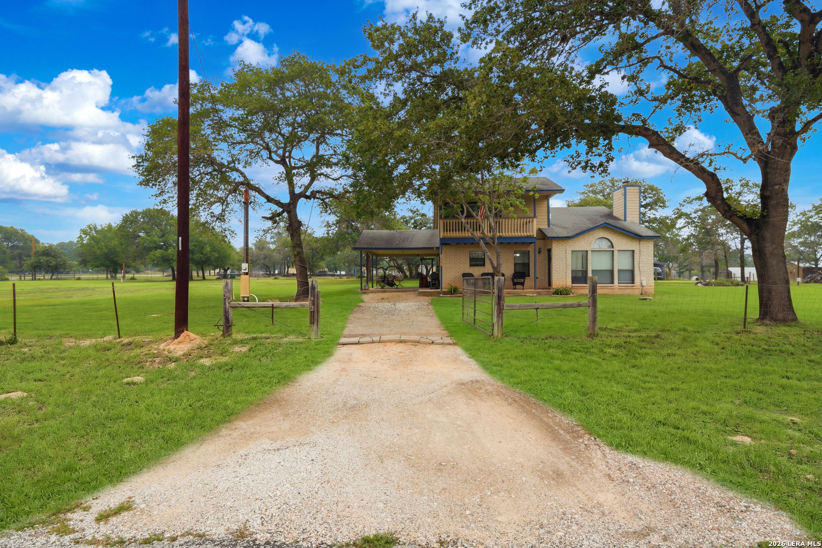 1002 Eagle Crest Dr
