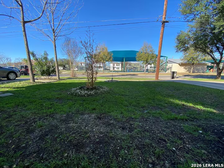 618 S Park Blvd