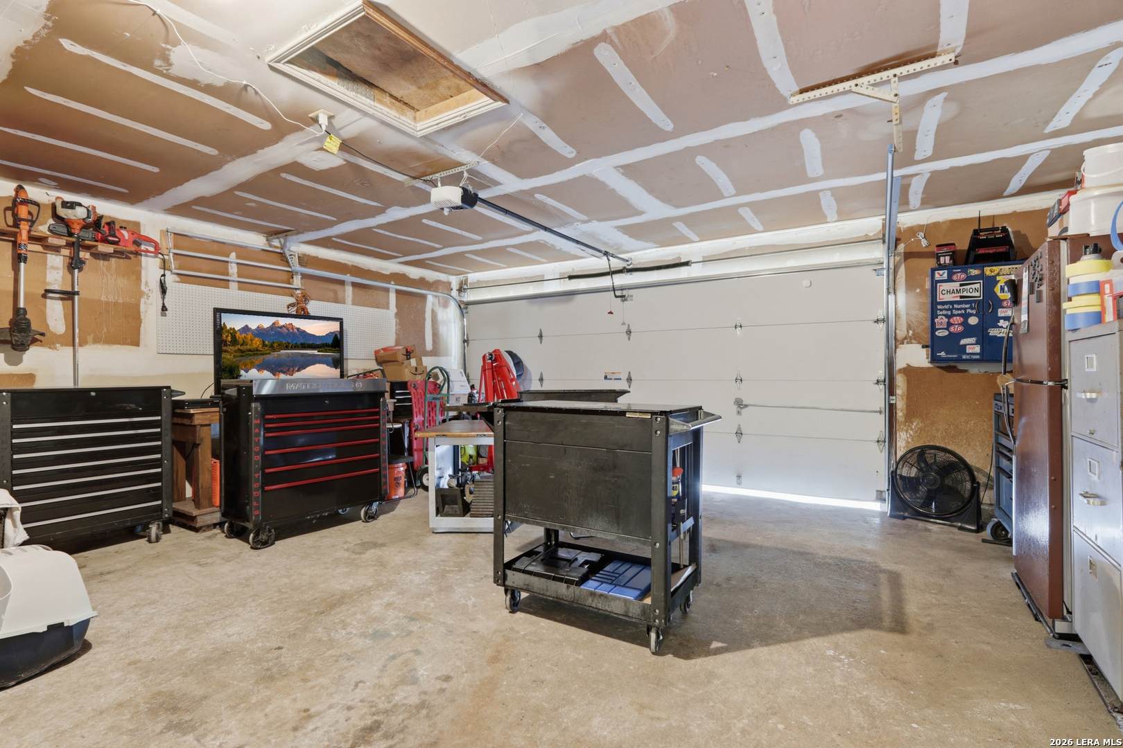 9609 Little Bend