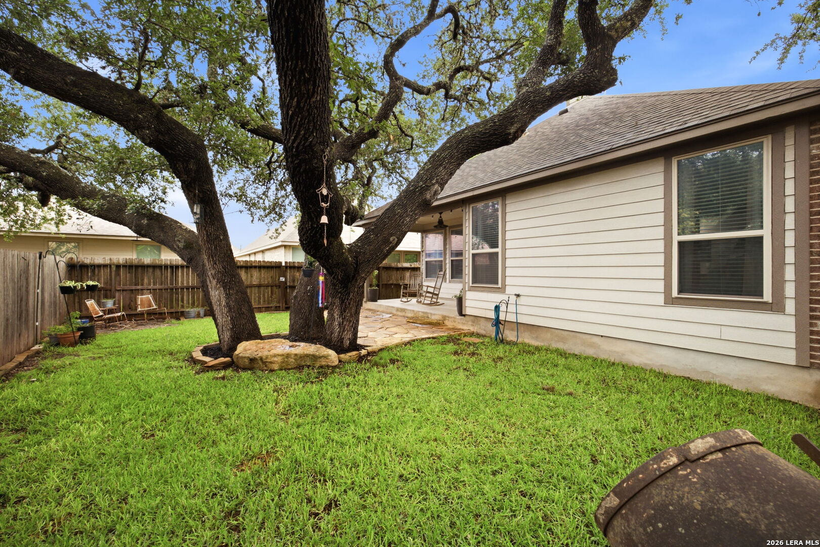 202 Maxwell