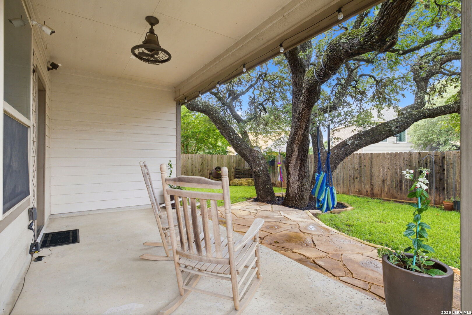 202 Maxwell