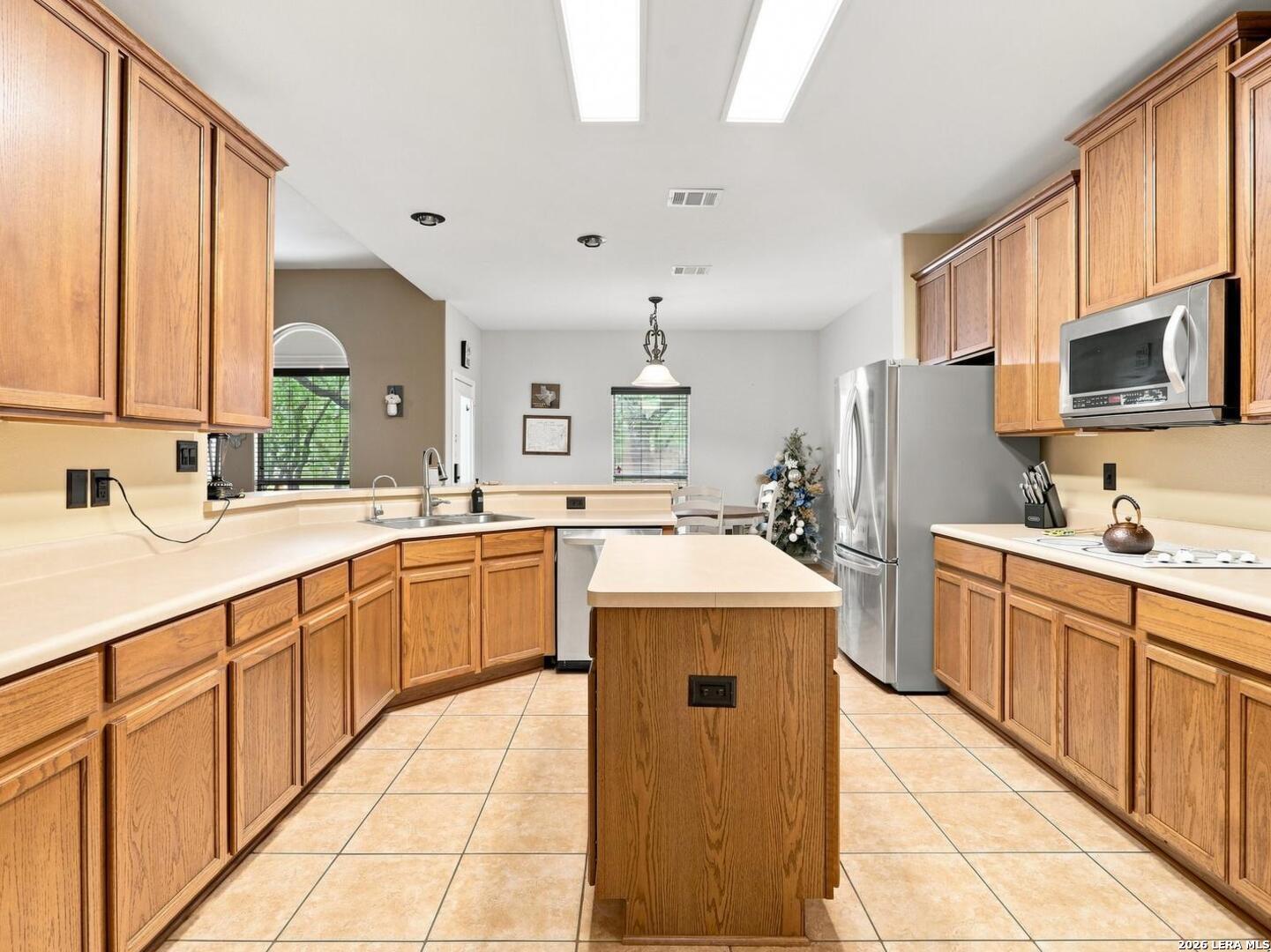 316 GOVERNORS DR