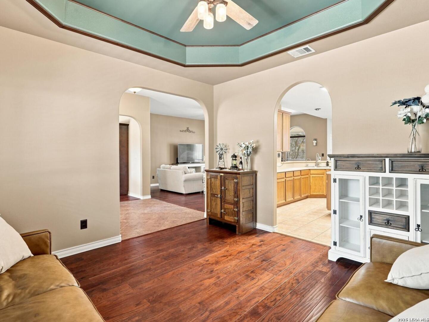 316 GOVERNORS DR