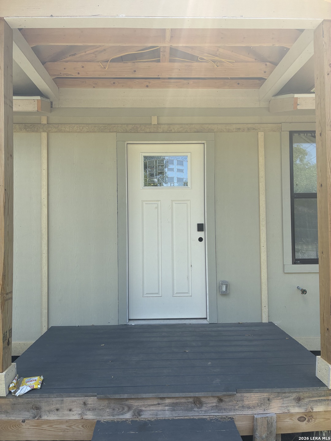 902 AARON PL