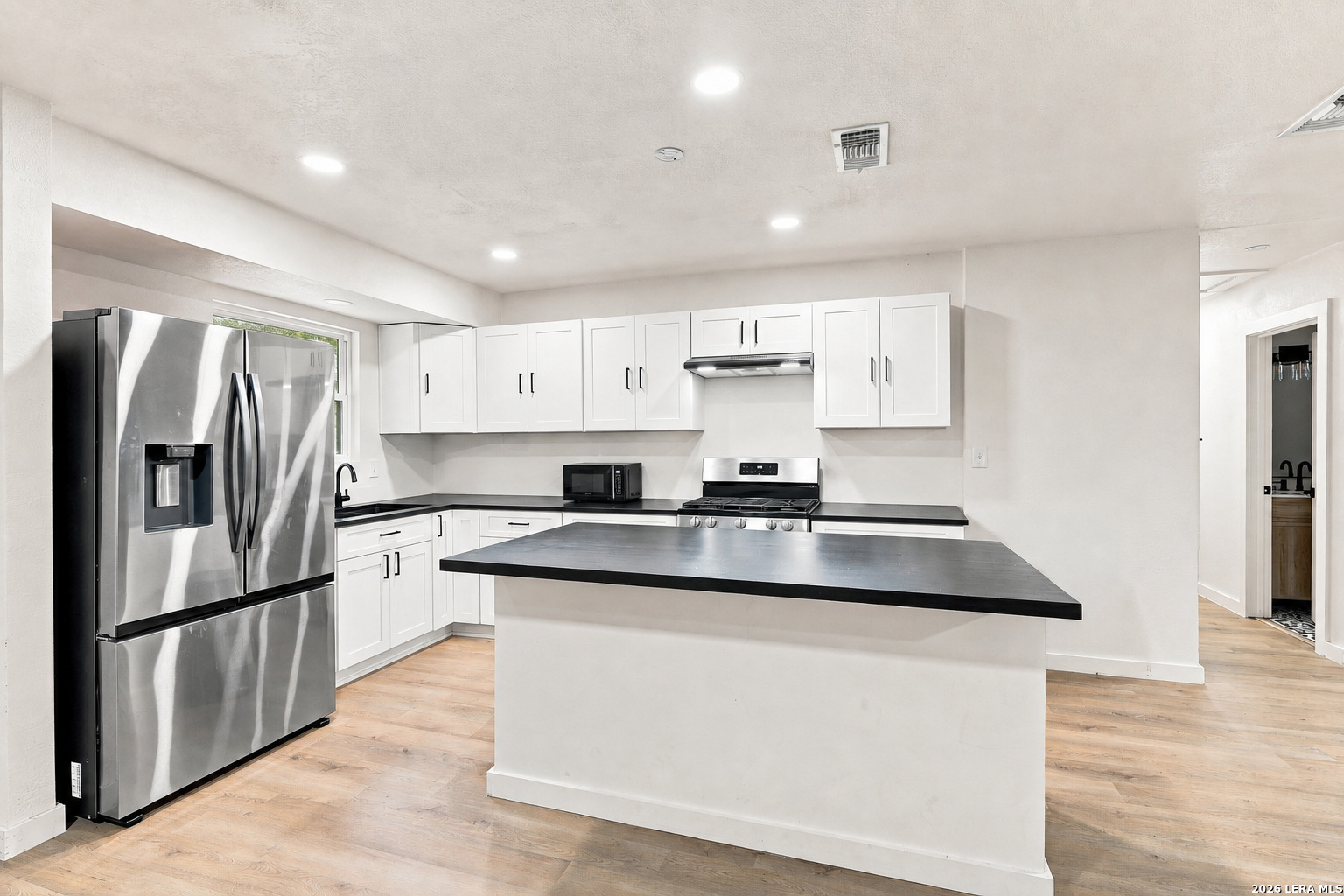 1223 W Mally Blvd