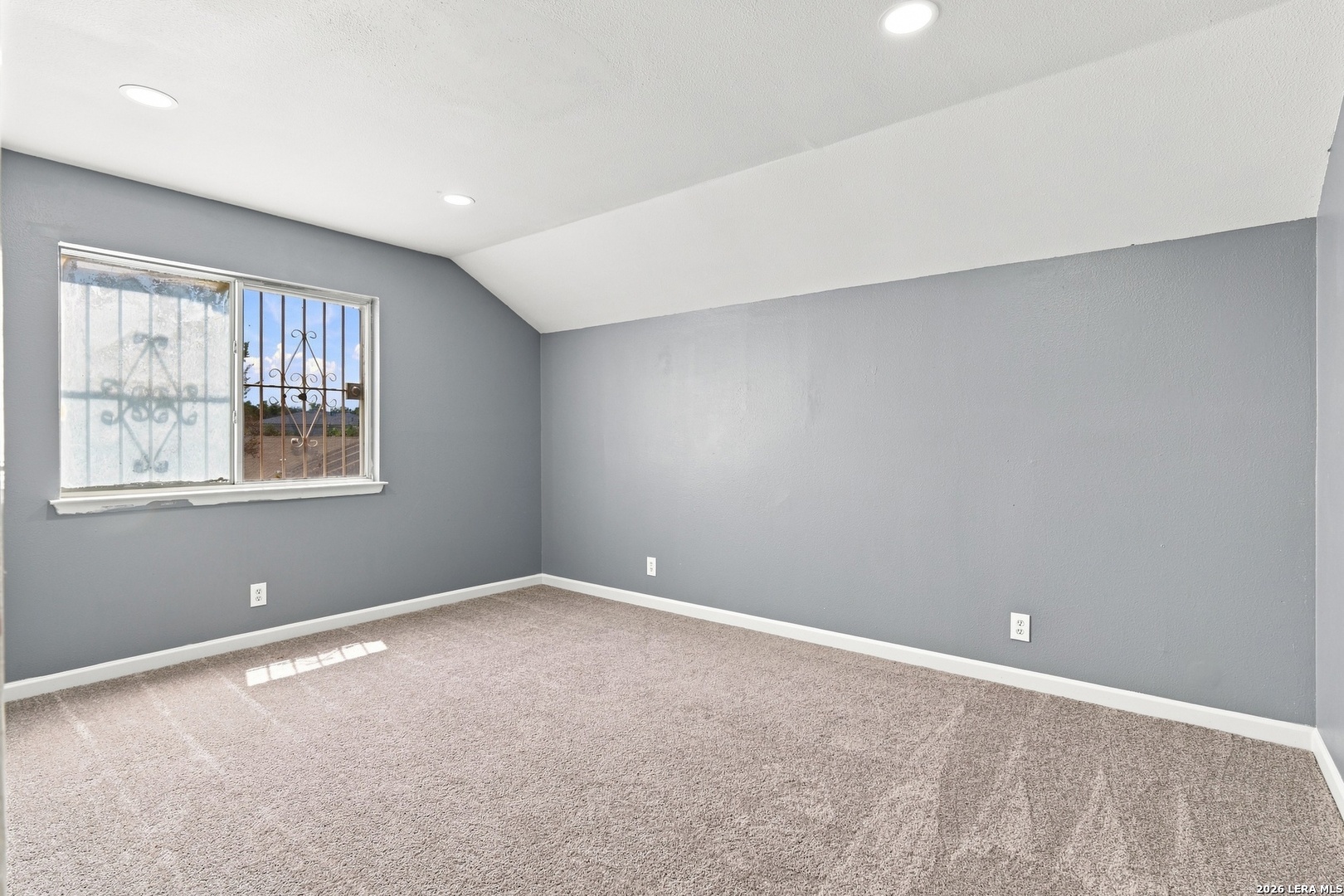 135 Drew Ave
