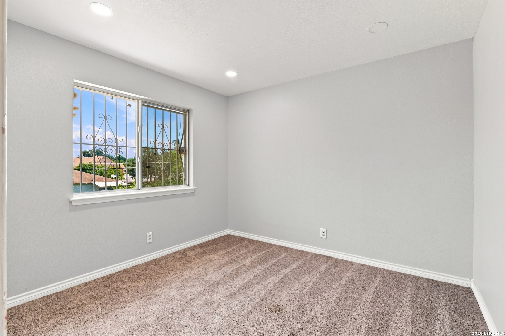 135 Drew Ave