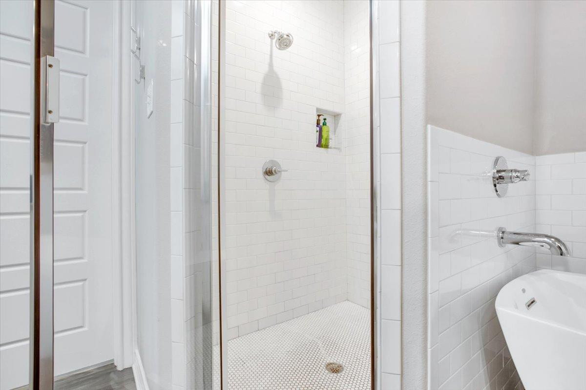 11204 Gardner Avenue