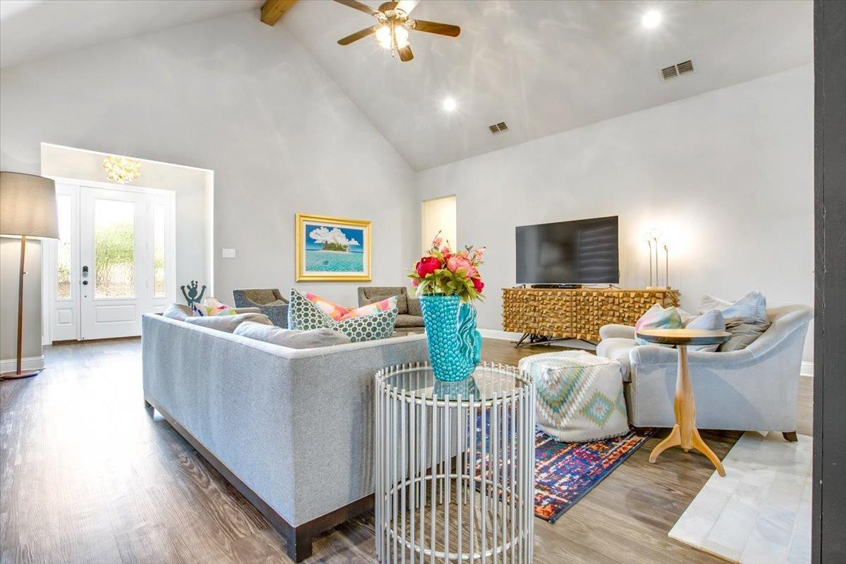 11204 Gardner Avenue