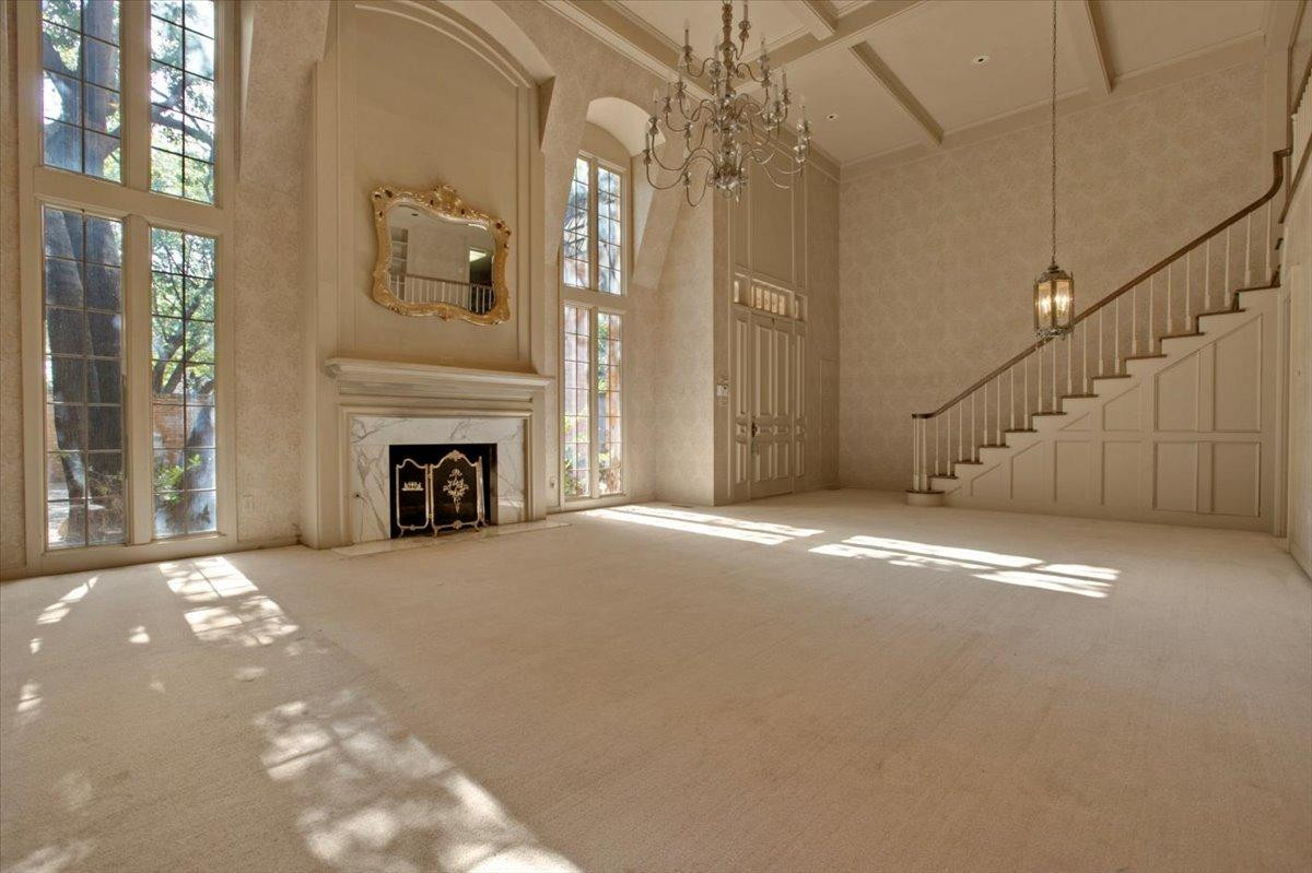 1800 Aberdeen Avenue