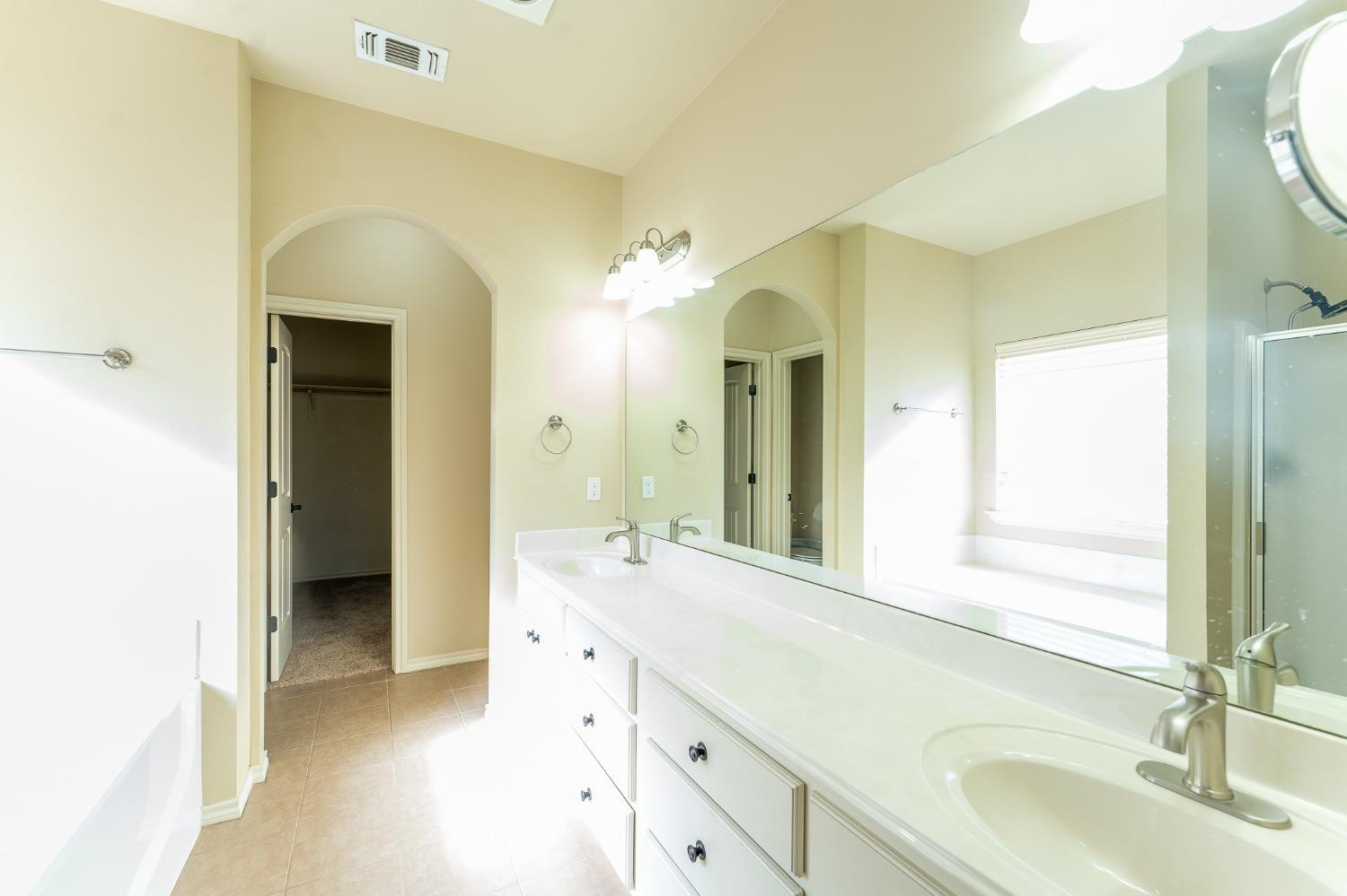 11110 Detroit Avenue