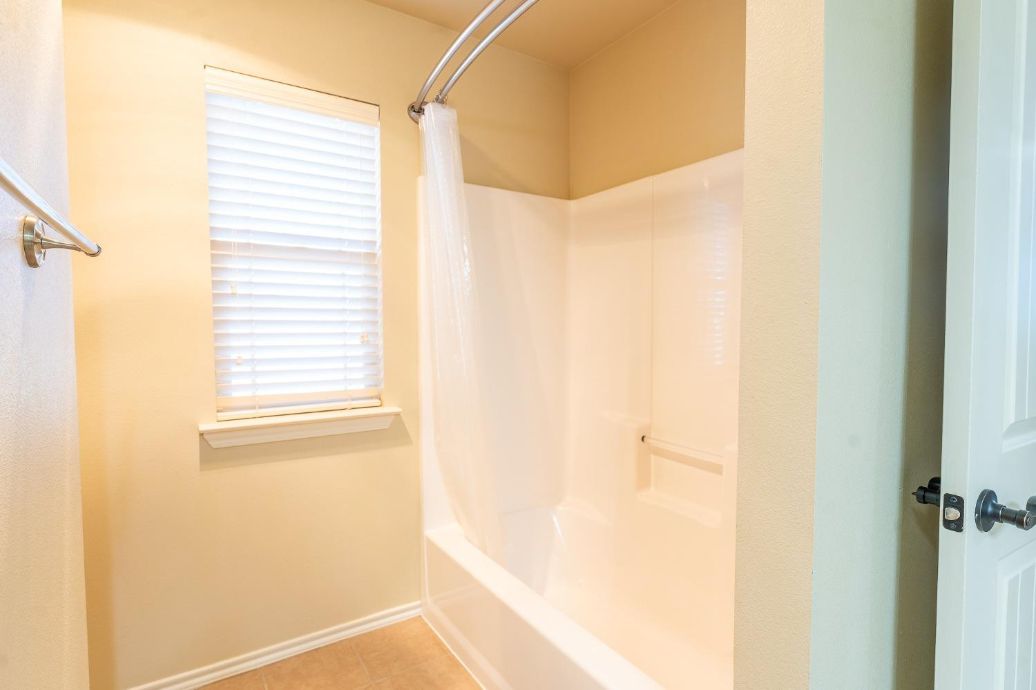 11110 Detroit Avenue