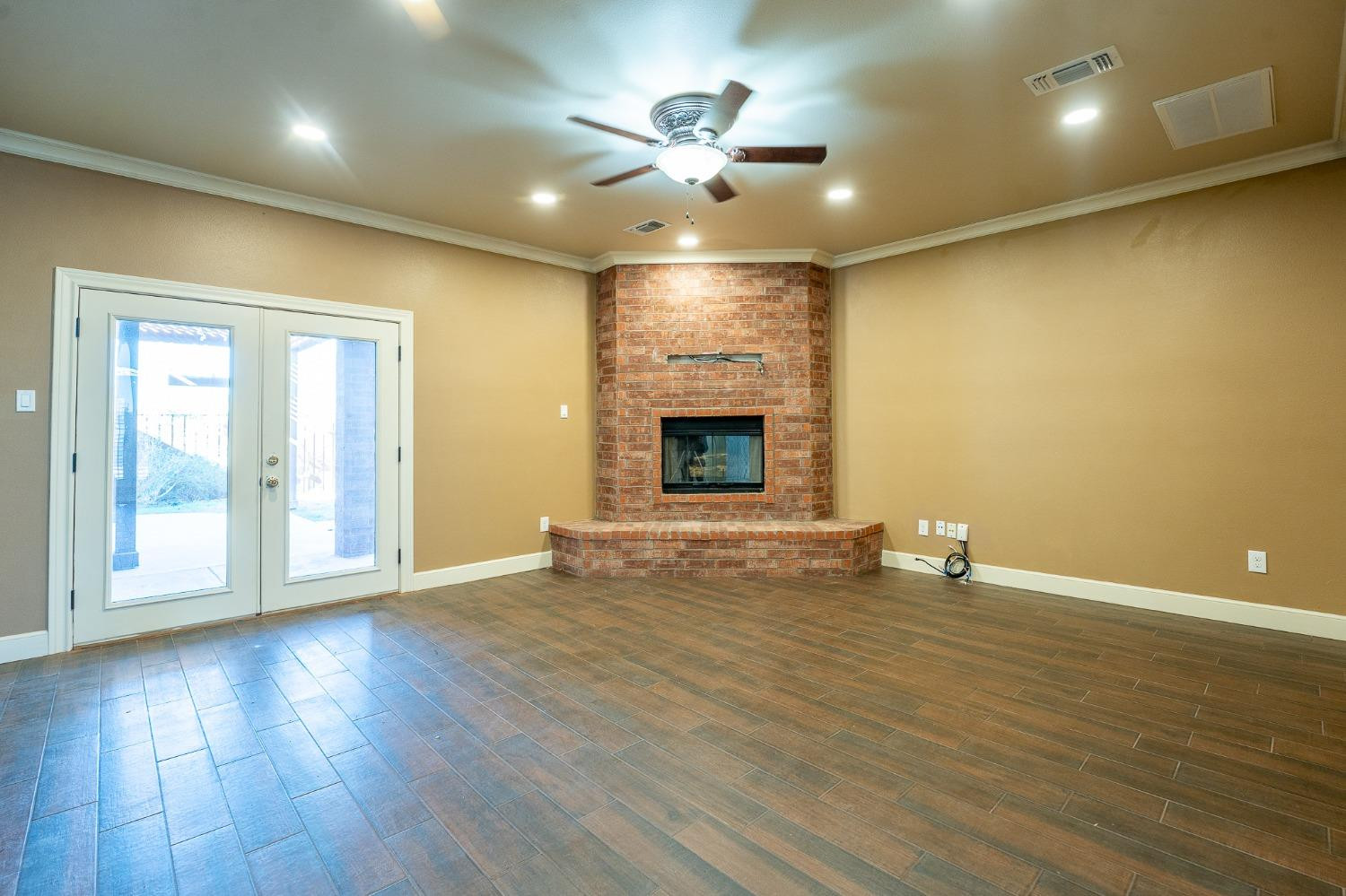 11110 Detroit Avenue