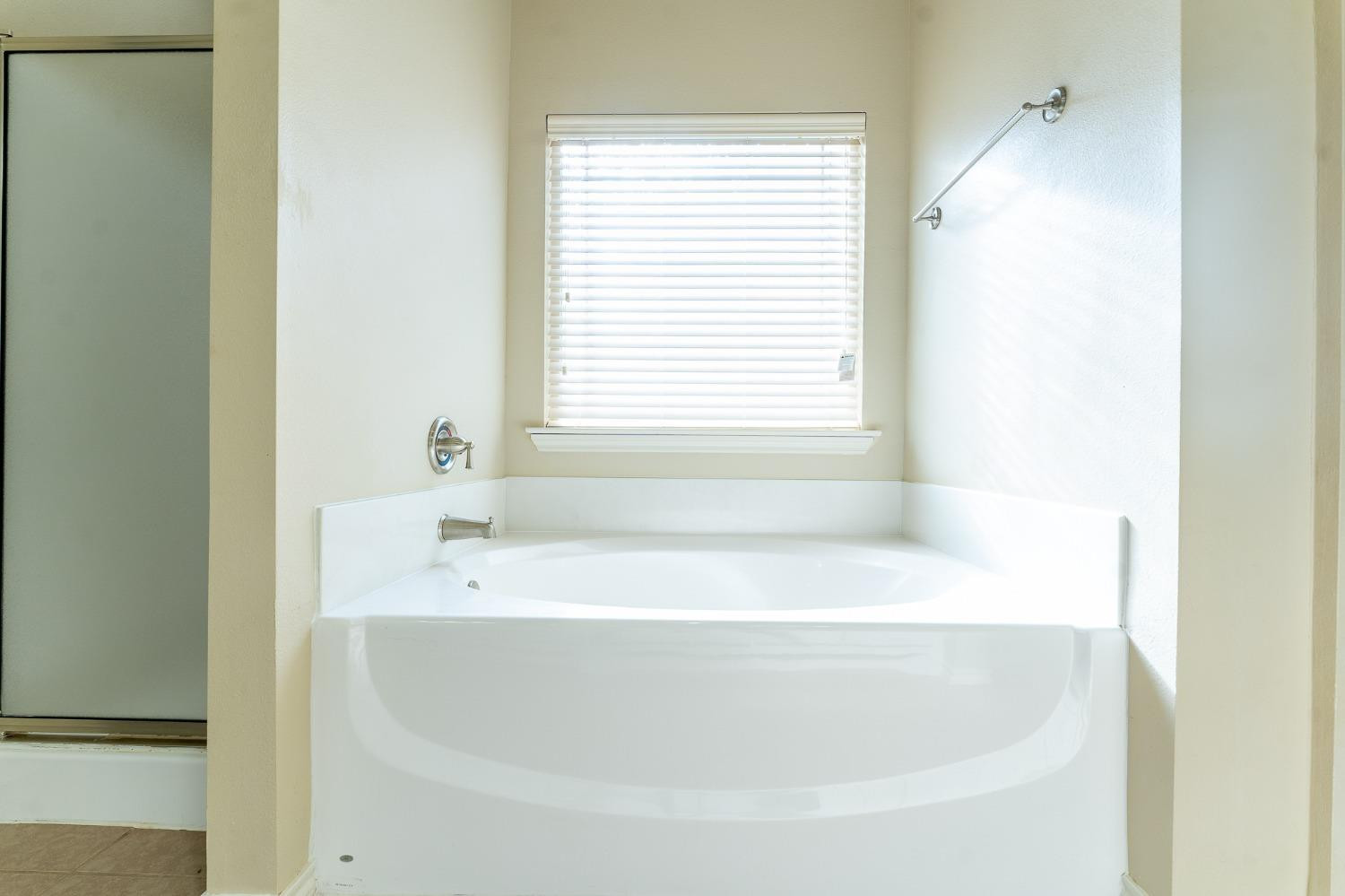 11110 Detroit Avenue