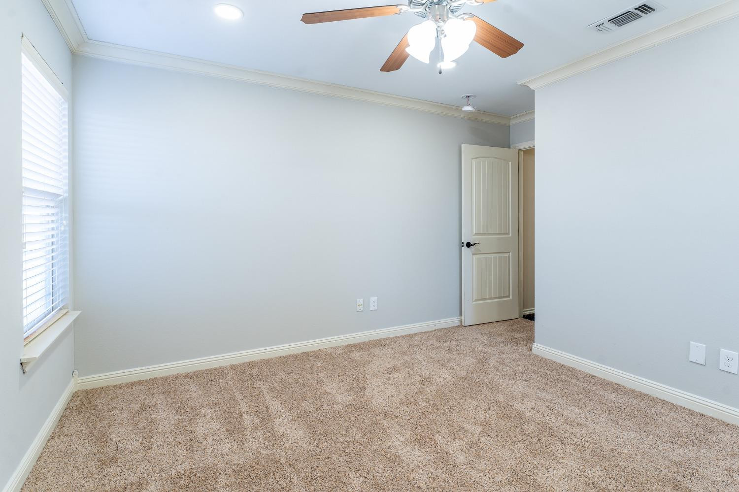 11110 Detroit Avenue