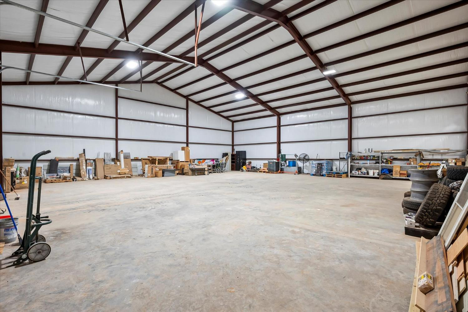 712 E County Road 7300