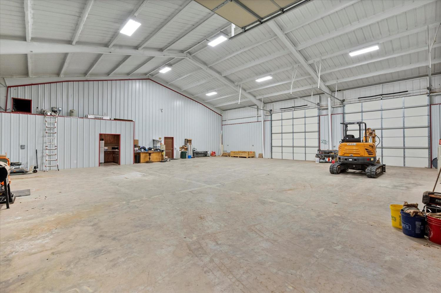 712 E County Road 7300