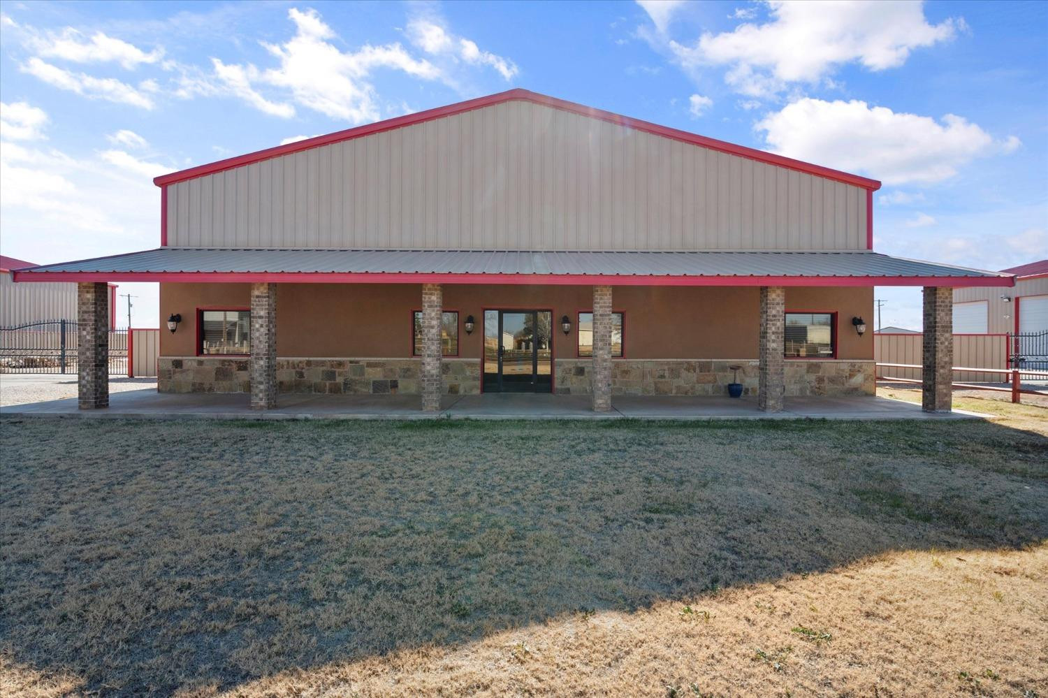 712 E County Road 7300