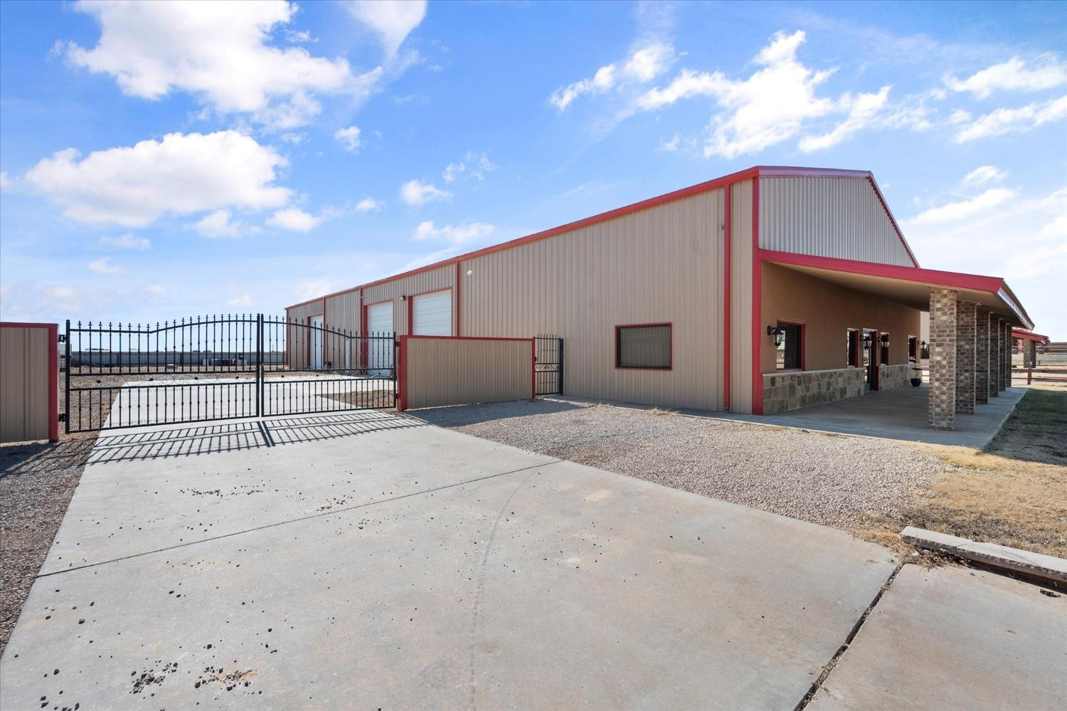 712 E County Road 7300