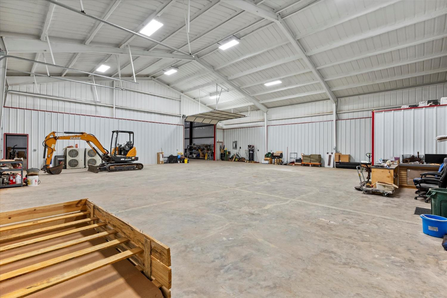 712 E County Road 7300