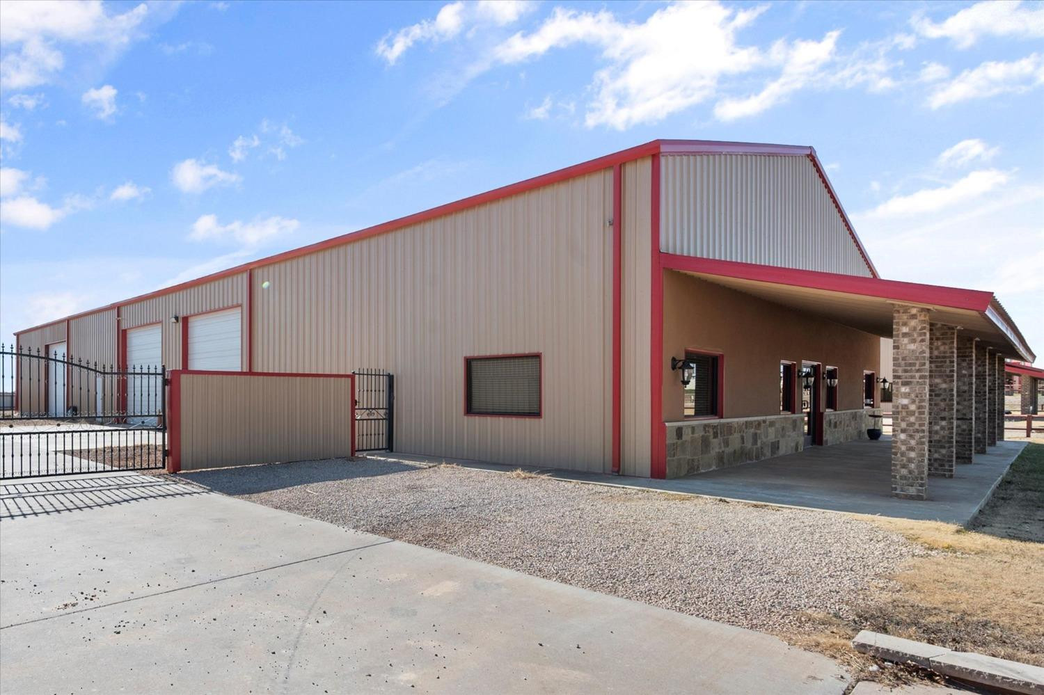 712 E County Road 7300