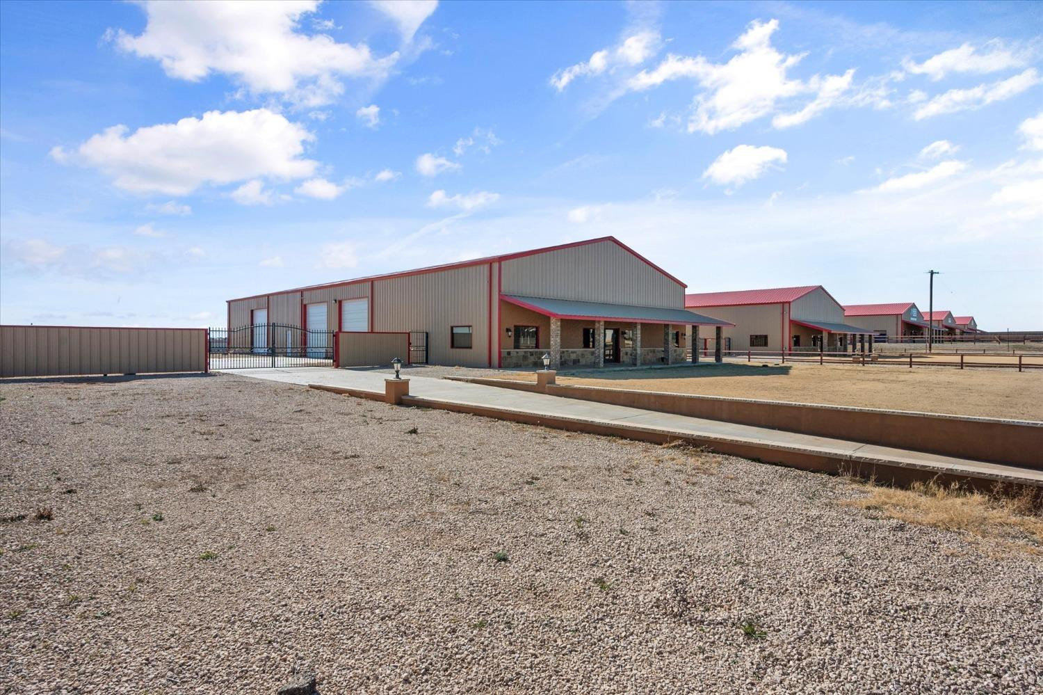 712 E County Road 7300