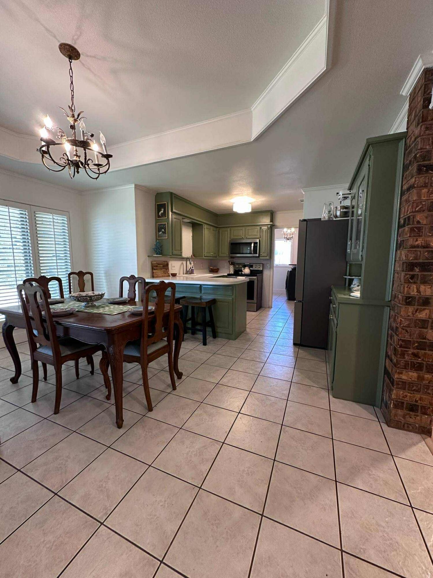 9713 Nashville Avenue