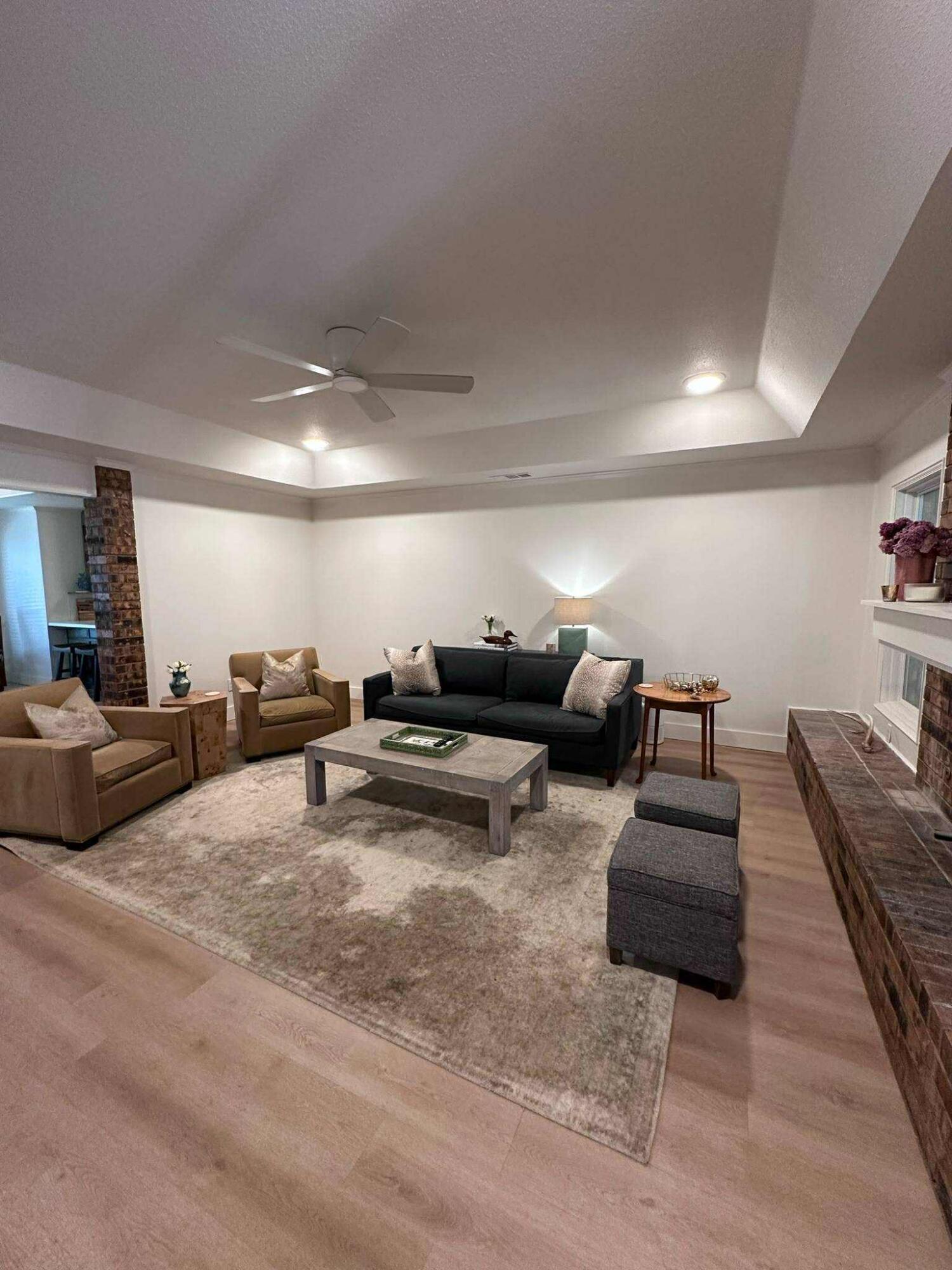 9713 Nashville Avenue