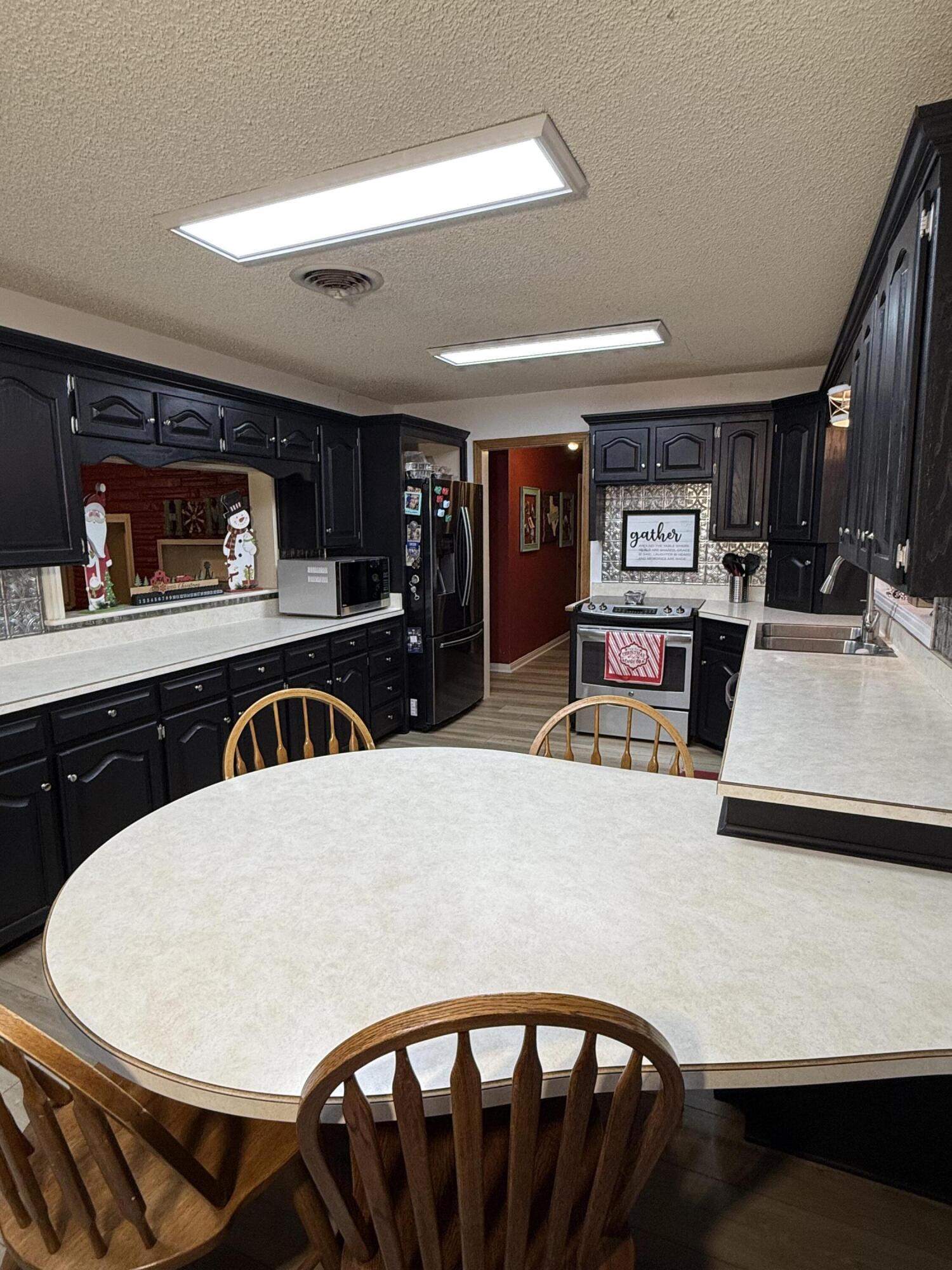 921 Highway 168 North