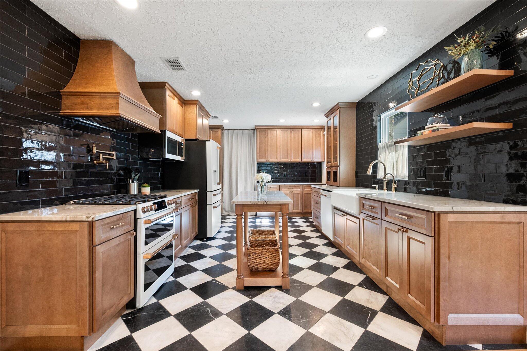 2904 20th Street