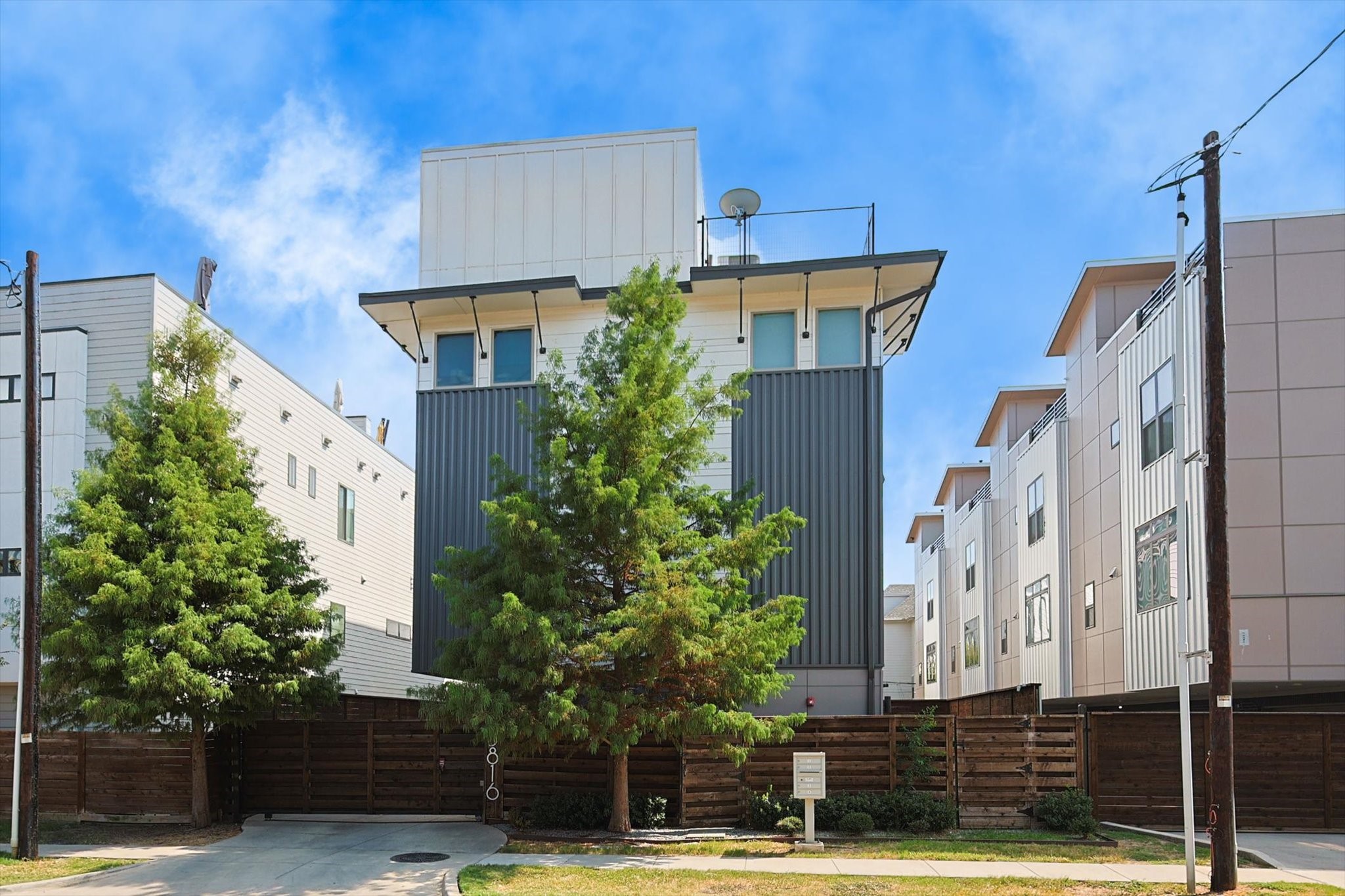 5816 Lindell Avenue 3