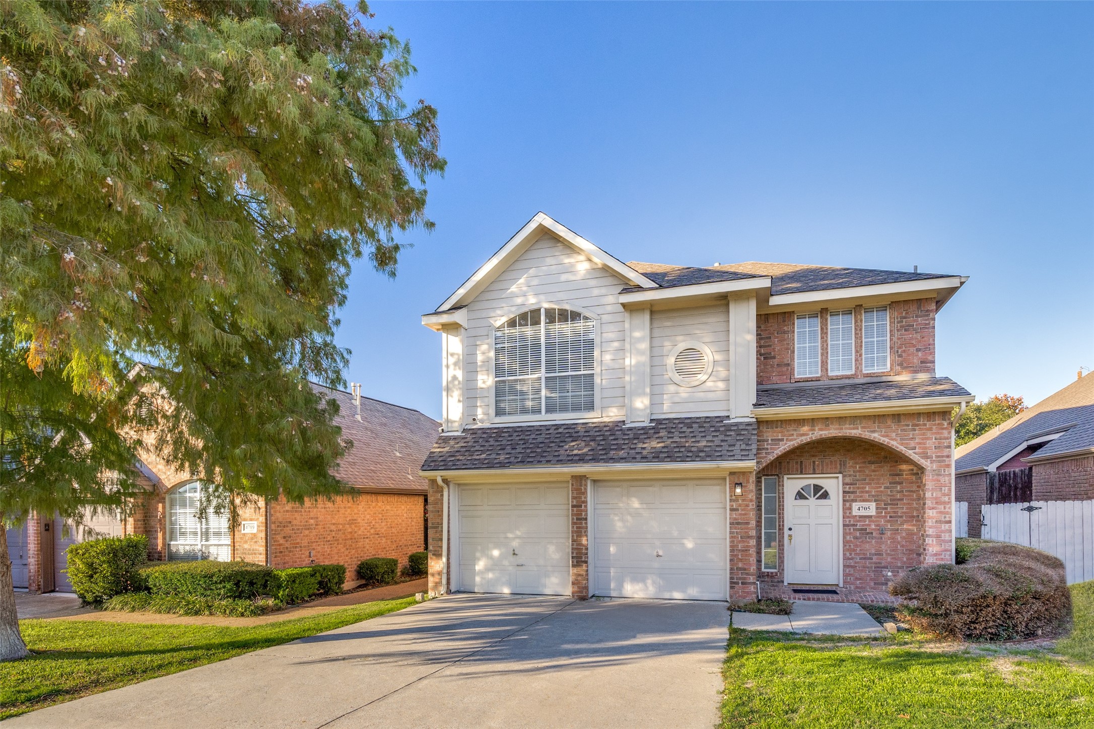 4705 Ridgedale Drive