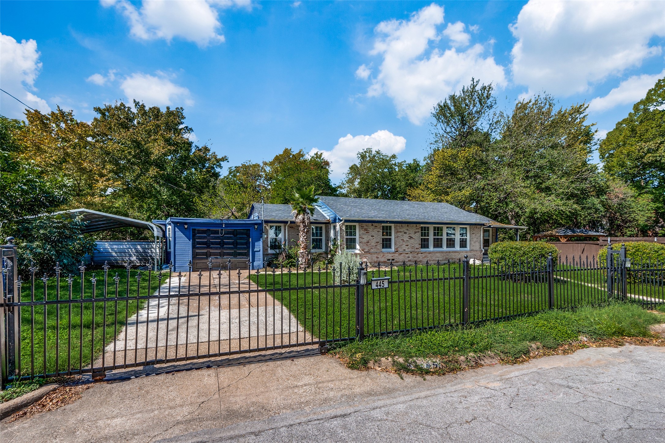 445 N Cavender Street