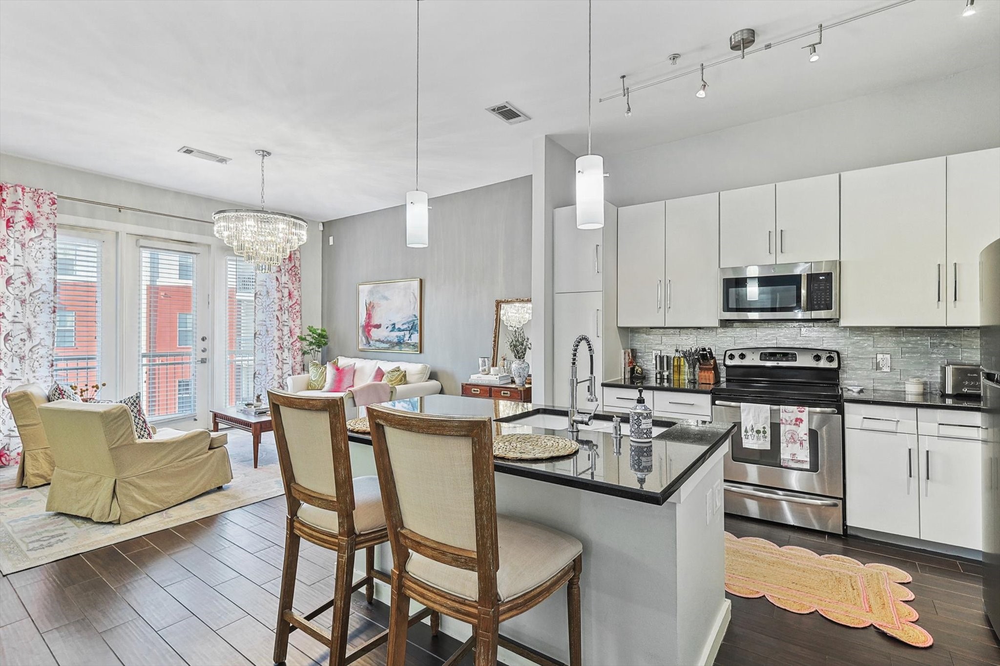 2950 Mckinney Avenue 320