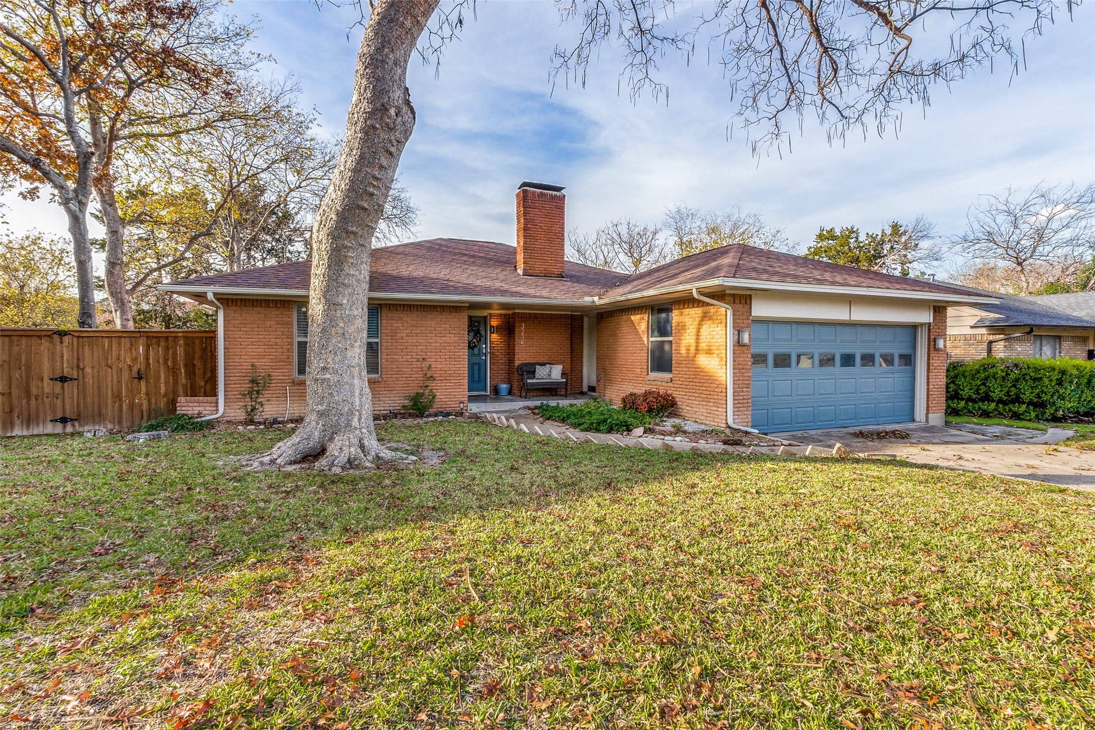 3235 Springwood Lane