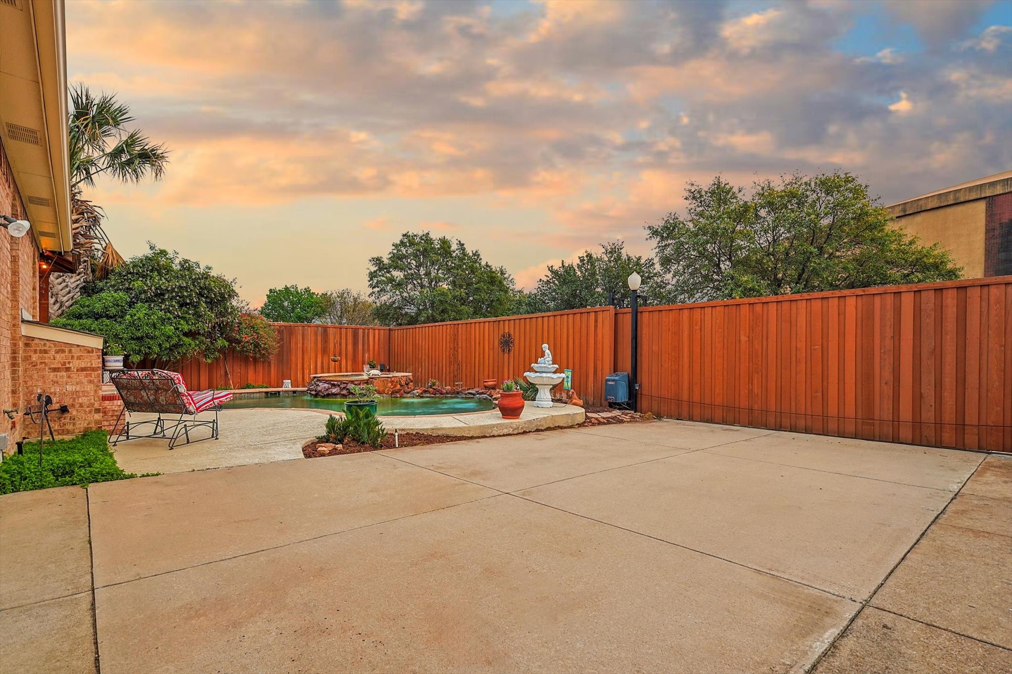 1009 Cherrywood Trail