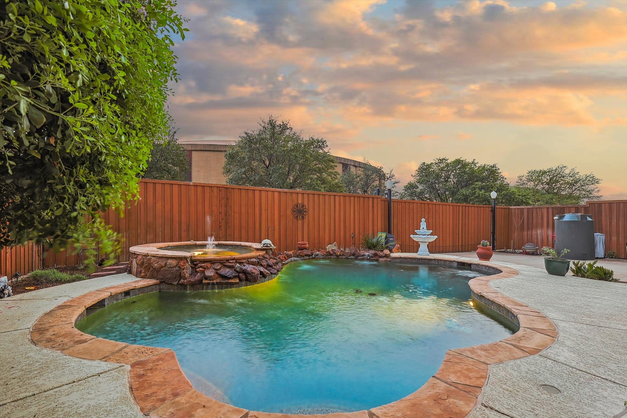 1009 Cherrywood Trail