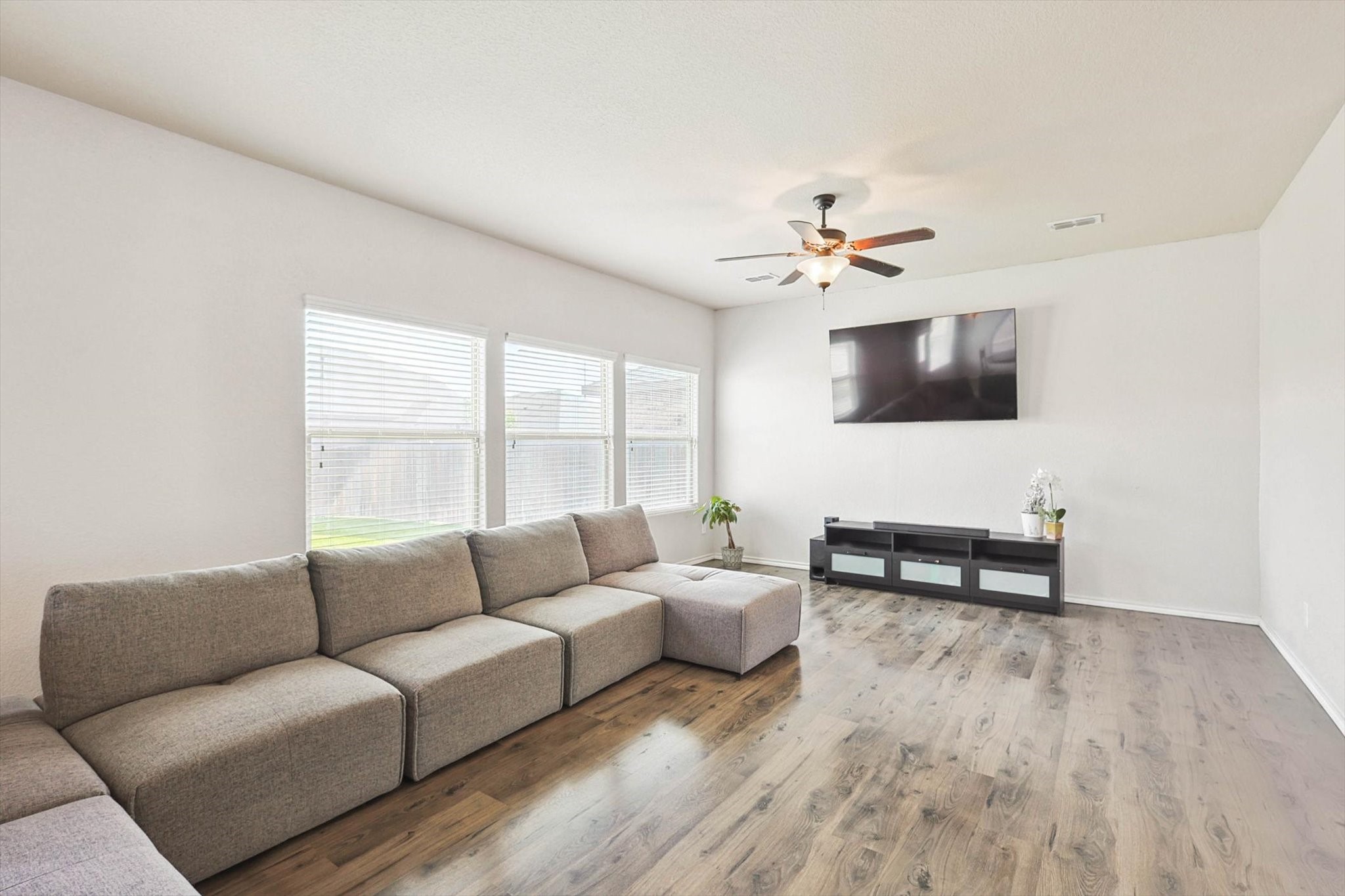 6321 Eagle Lake Court