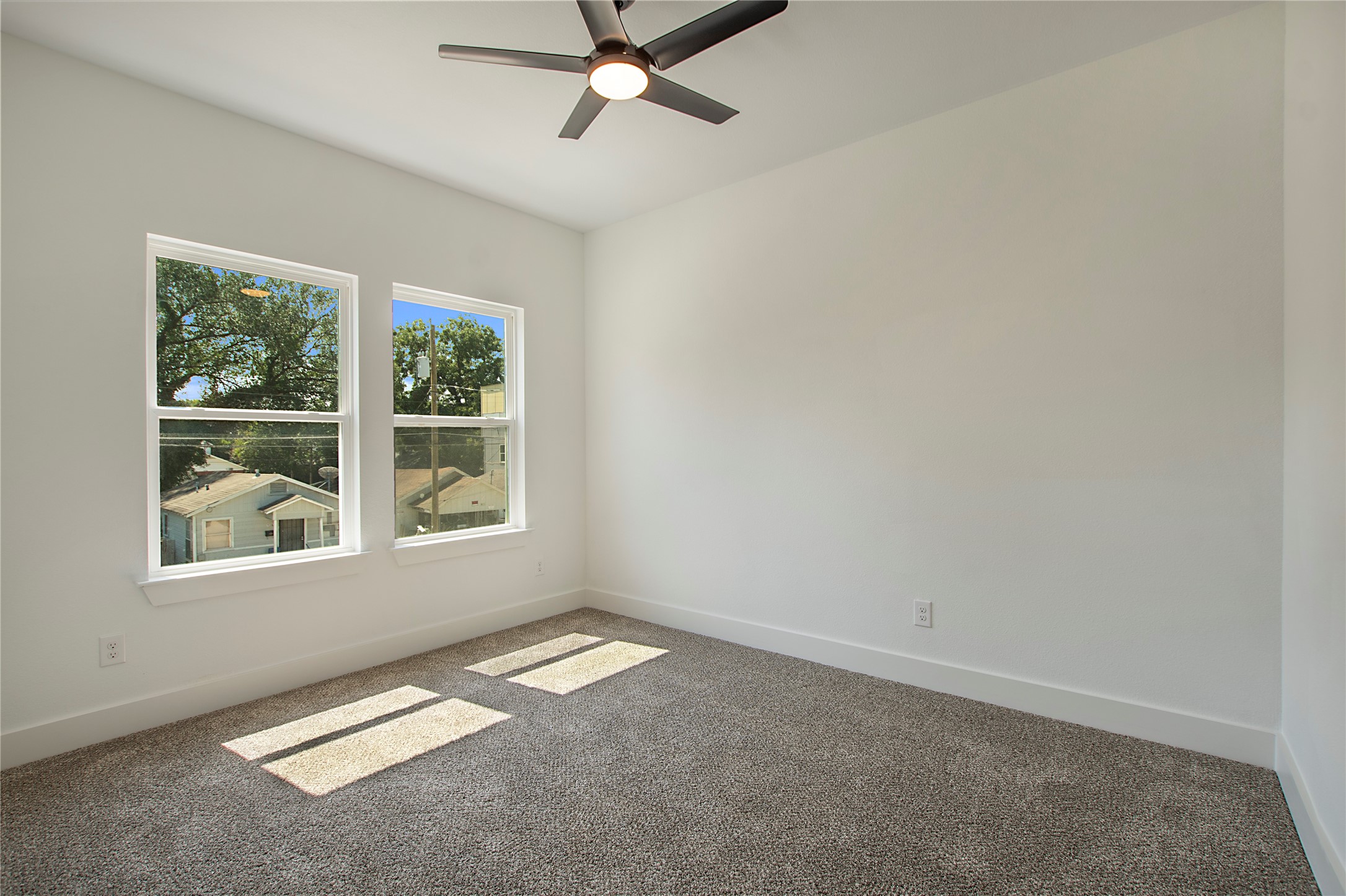 2215 anderson Street