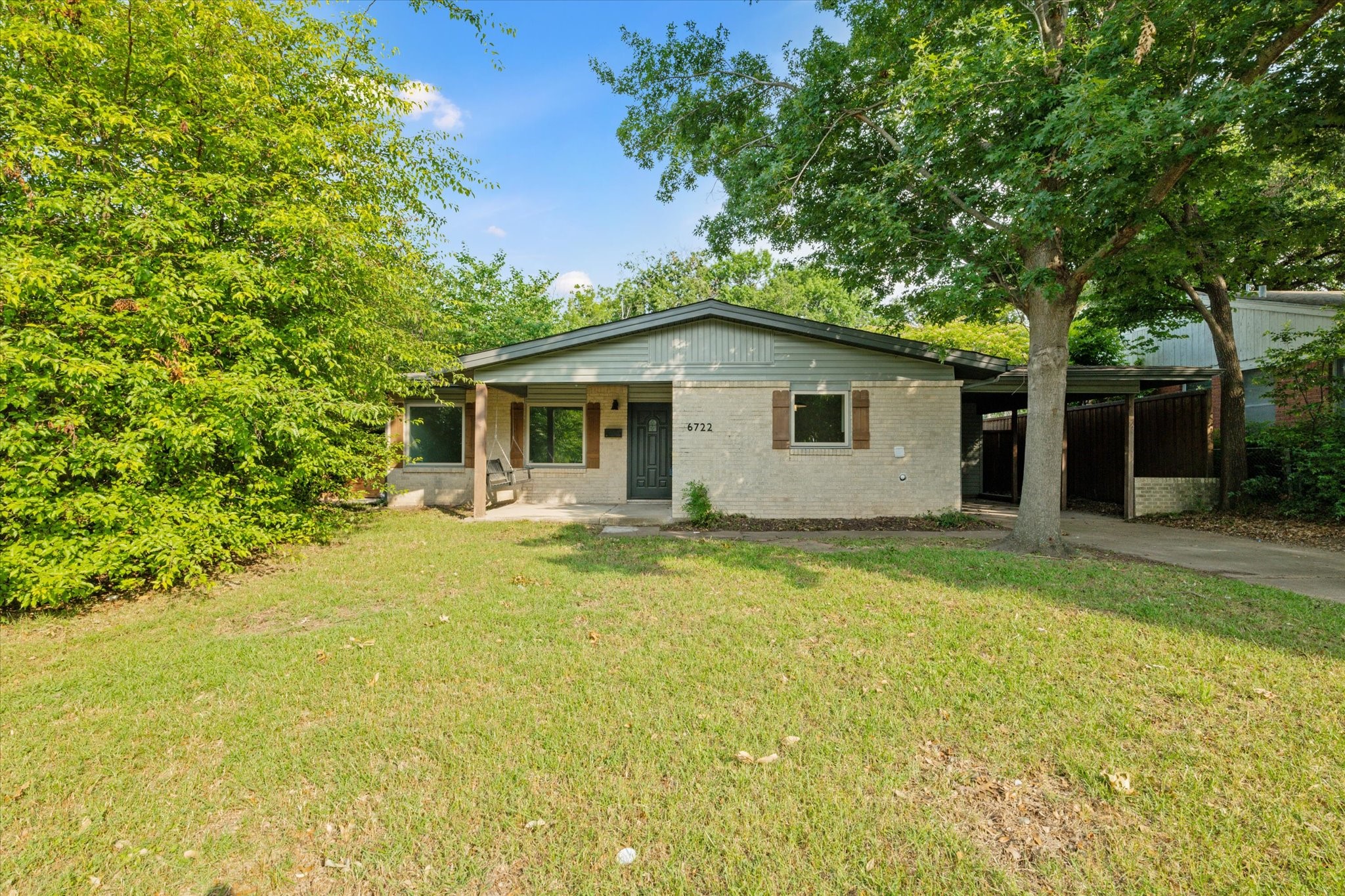 6722 Hialeah Drive