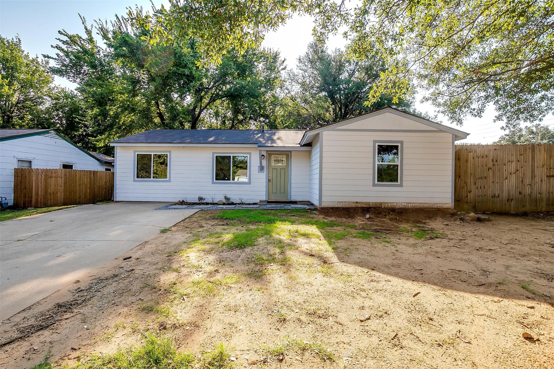 1827 Alan A Dale Road