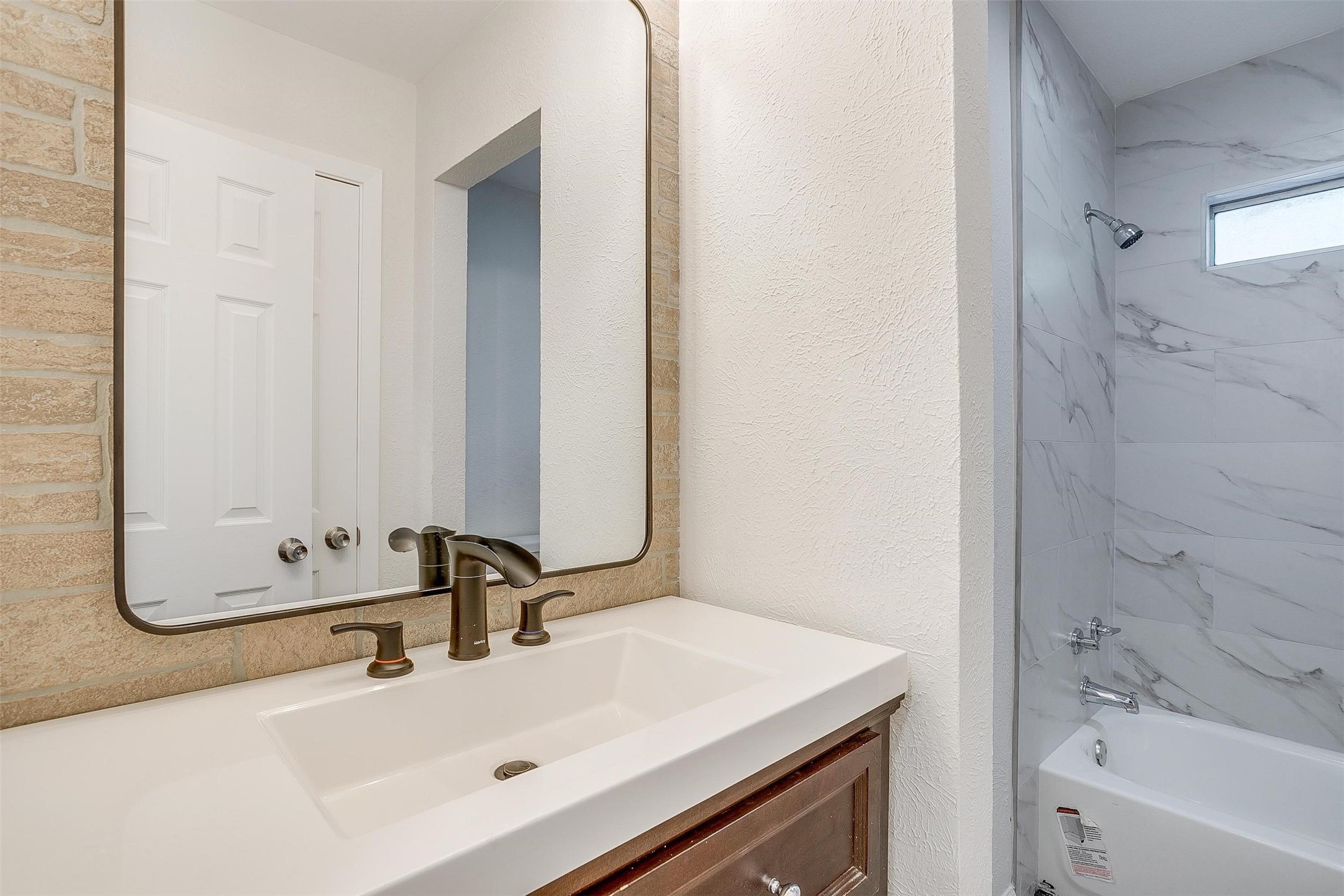 1827 Alan A Dale Road