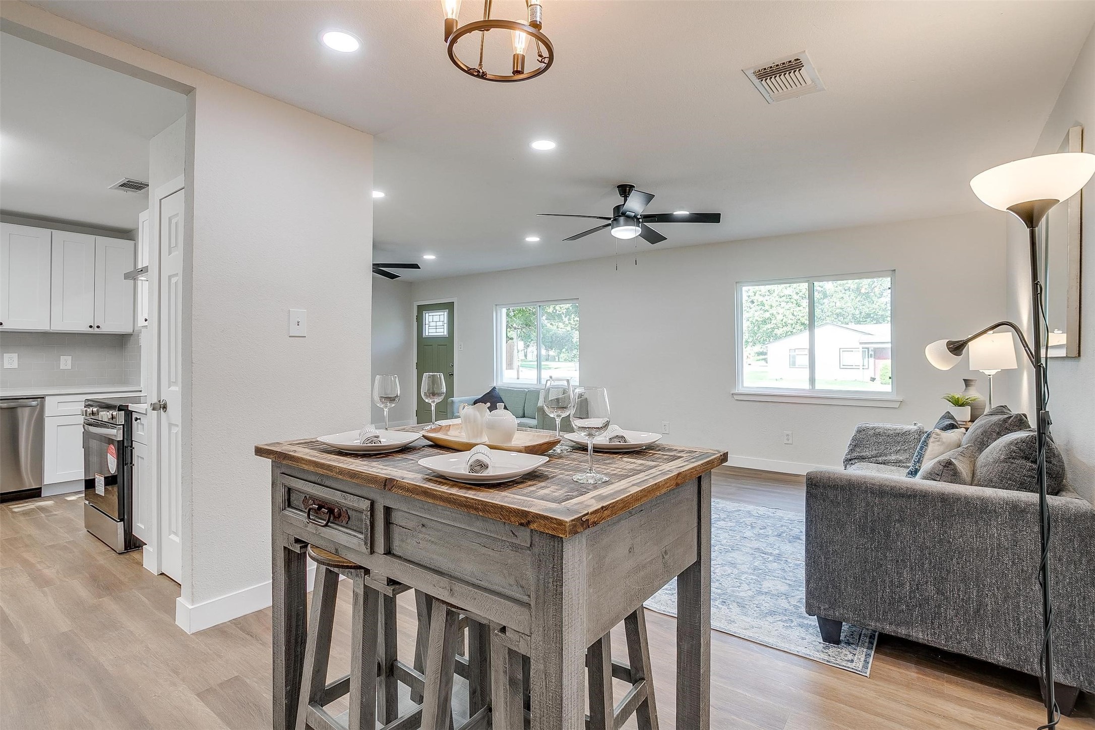 1827 Alan A Dale Road