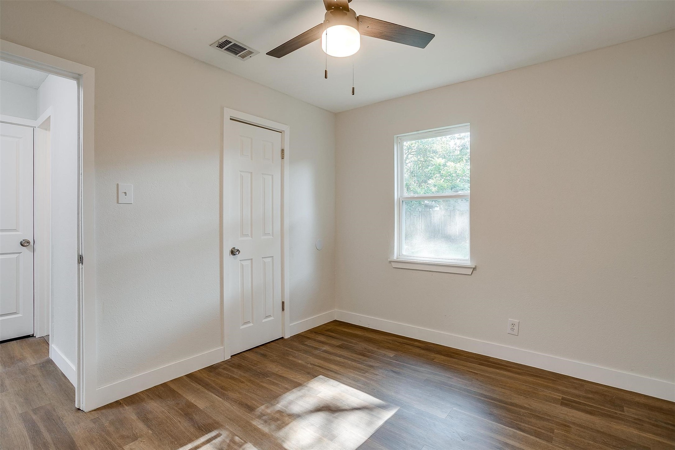 1827 Alan A Dale Road